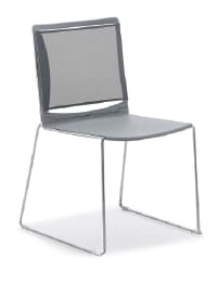 Stapelbar stol Rigo 82/4 med sittryna i i polypropen och ryggdyna i polypropen,