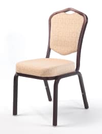 Stolsmodell Siena - stapelbar stol 62/1E med beige klädsel och brun stolsram
